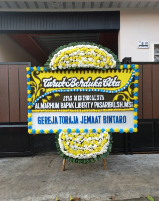 Papan Bunga Duka di Sangaji Utara